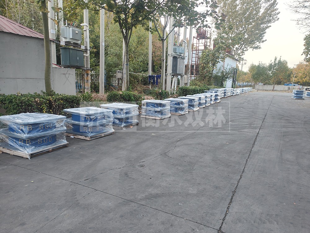 HDR1300支座 矩形HDR高阻尼隔震支座 圆形高阻尼隔震橡胶支座生产厂家