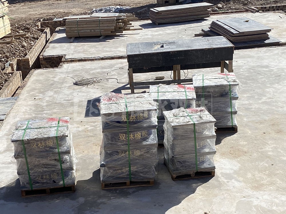 房屋建筑隔震支座厂家