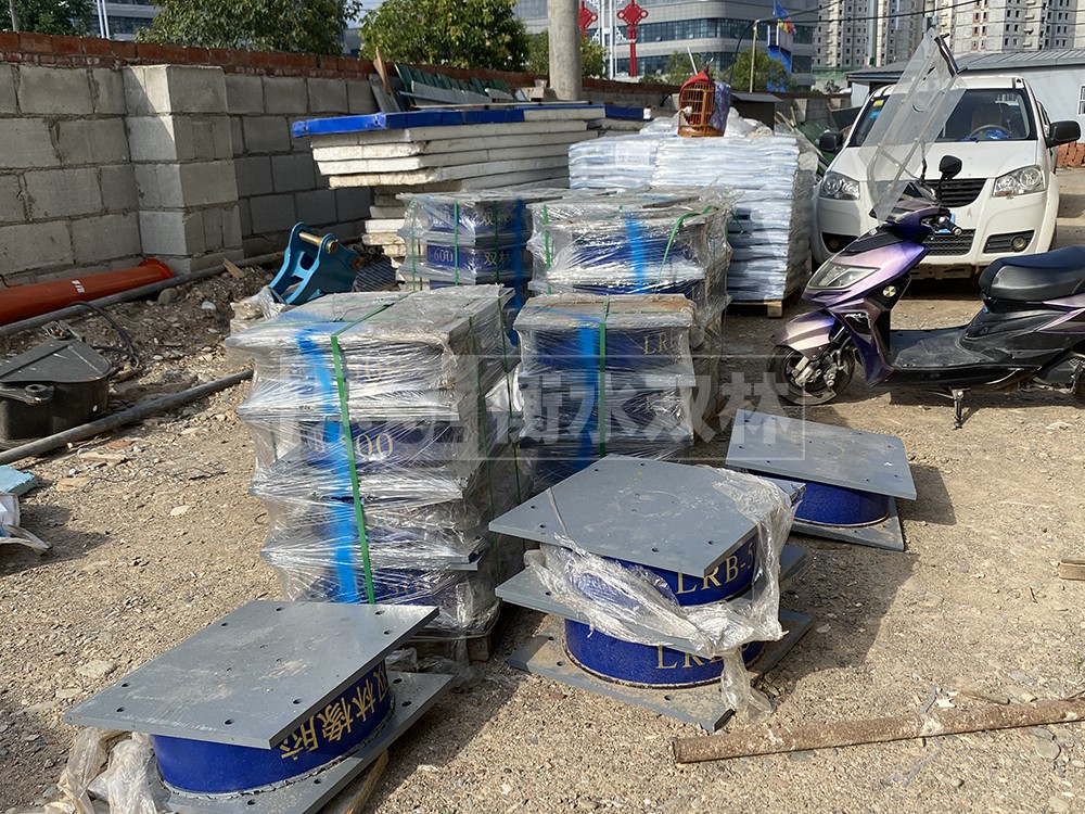 建筑钢结构隔震支座生产厂家