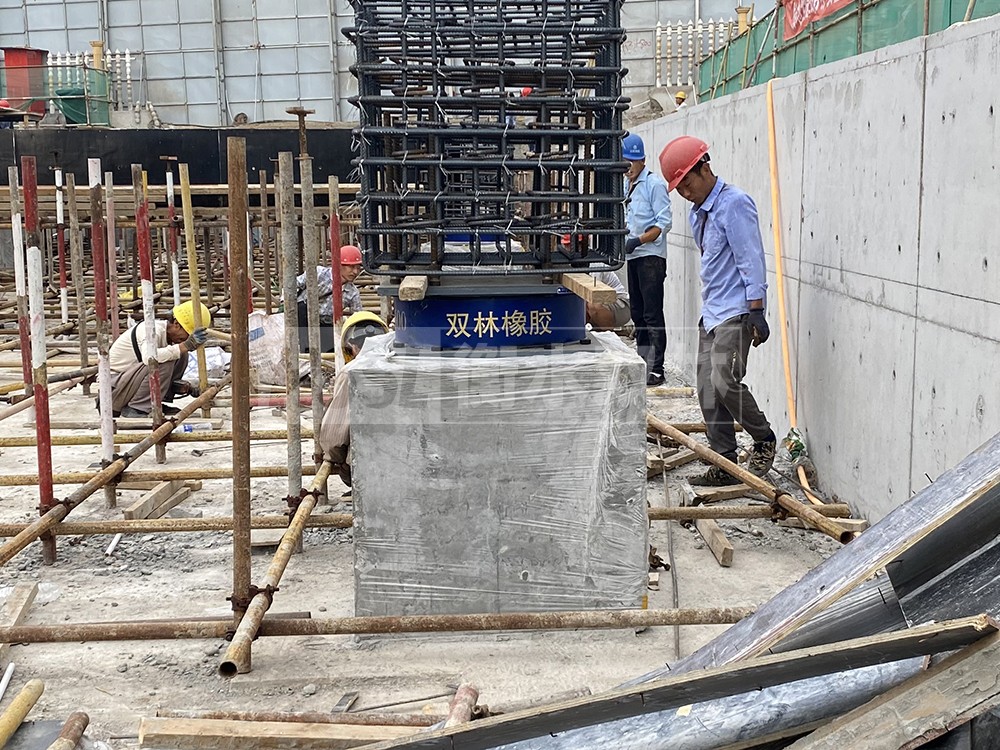 建筑叠层橡胶支座生产厂家 建筑隔震支座厂家哪家好 建筑结构隔震橡胶支座